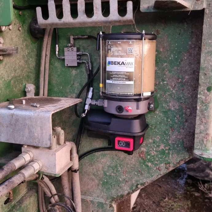 BEKA EP-1 installed on muck spreader
