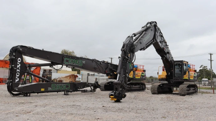 Groeneveld Twin automatic lubrication system for earthmoving machinery