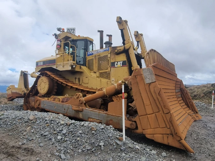 Bulldozer automatic lubrication